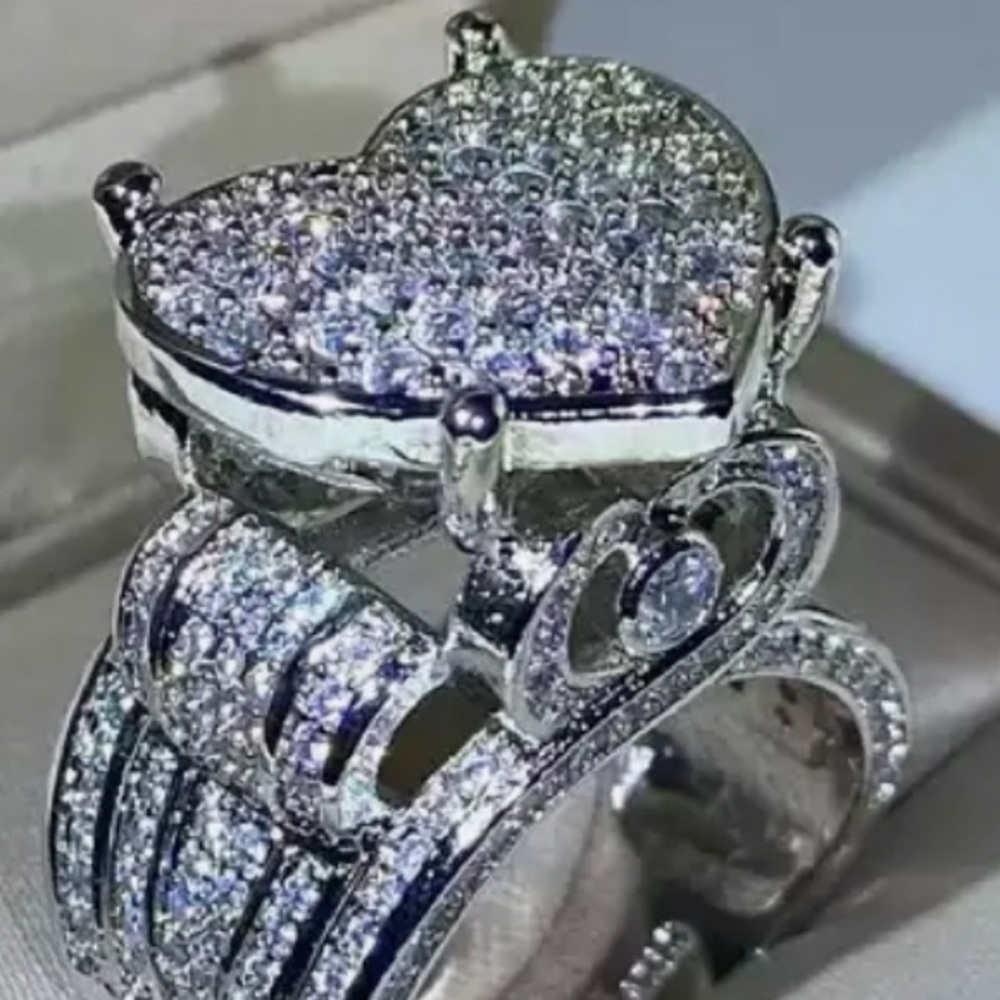 Heart Ring - Picture 6 of 14